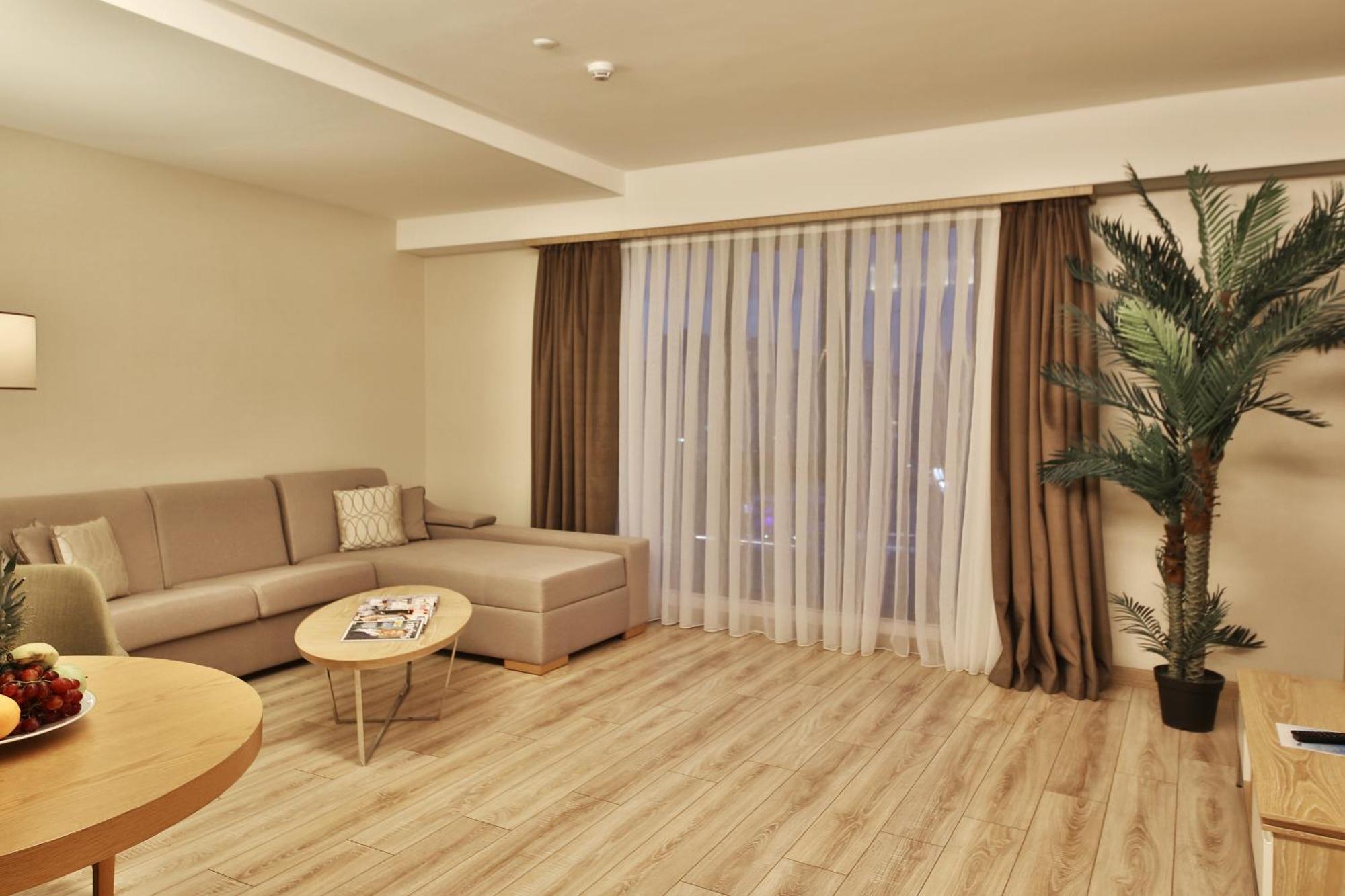 Bof Hotels Ceo Suites Atasehir Istambul Exterior foto